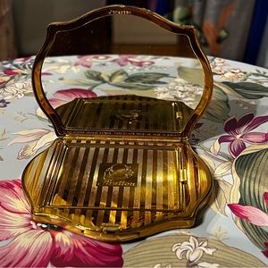 Vintage Stratton powder compact 1960s
